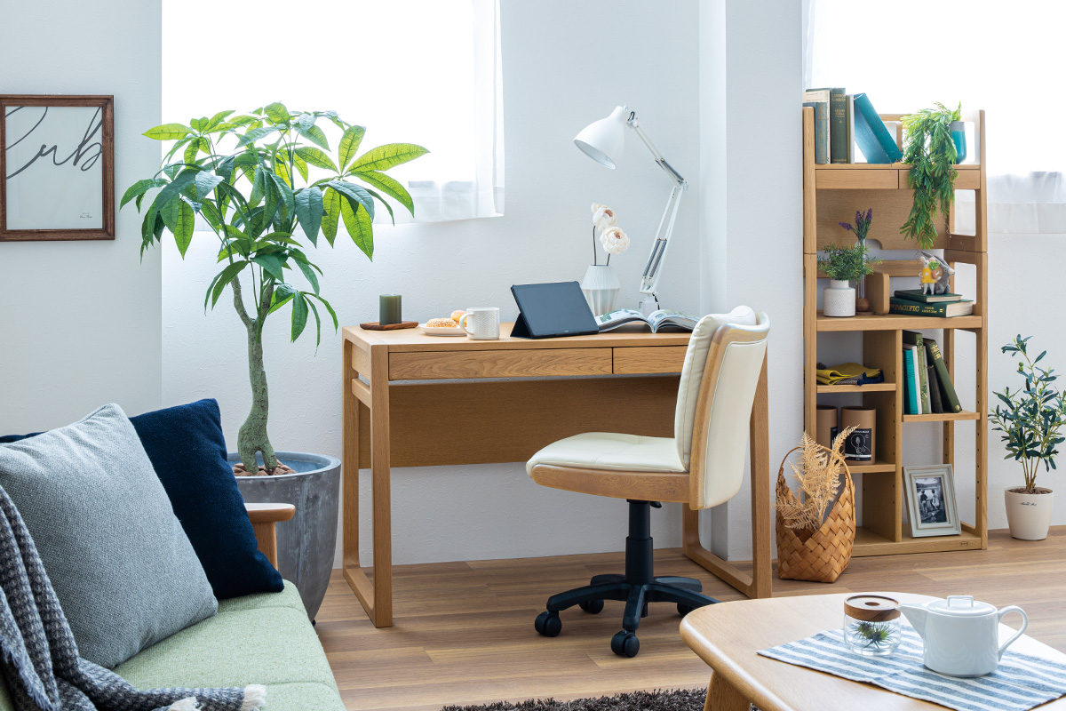 四角を組み合わせた直線的なフォルム｜No.89デスク｜学習デスク｜製品  