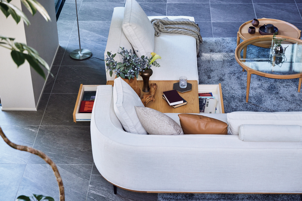 引き取り限定岡山 MAX6人のカウチソファ つらかっ 