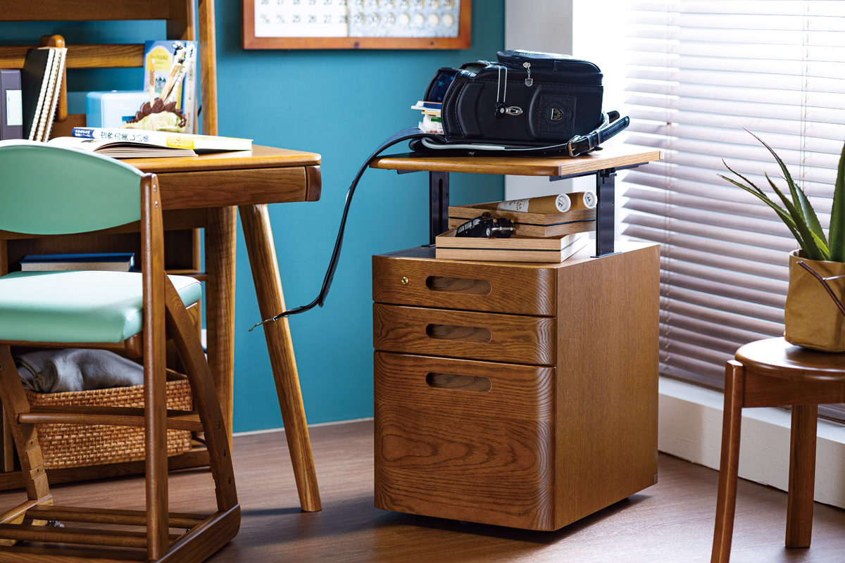 天板昇降式の大容量収納ワゴン｜No.32昇降袖｜学習デスク｜製品一覧  