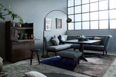 シンプルでコンパクトな大容量｜No.90デスク｜ライティングビューロー